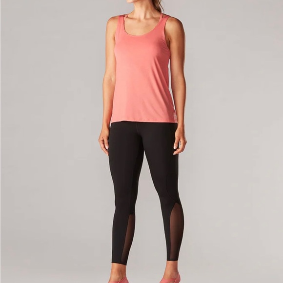 TAVI Breezy Active Tank Top New - Picture 3 of 8